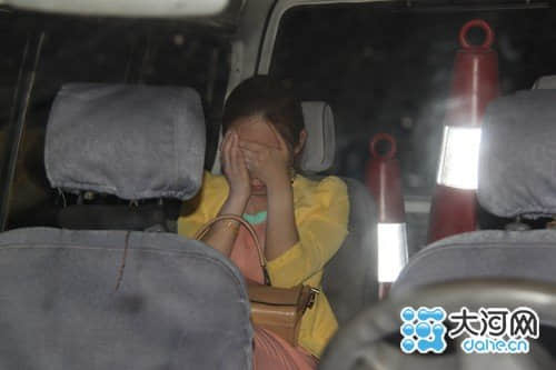 本田女济源闹市撞倒女童 拒道歉称钱多后台硬