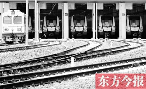 郑州地铁停车场可停26列车 年底前25列全部到位