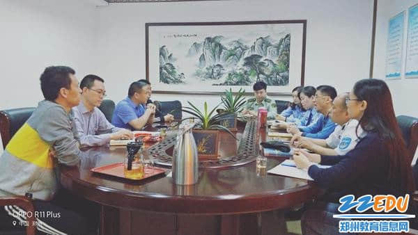 六员齐聚首 合力保平安 - 副本